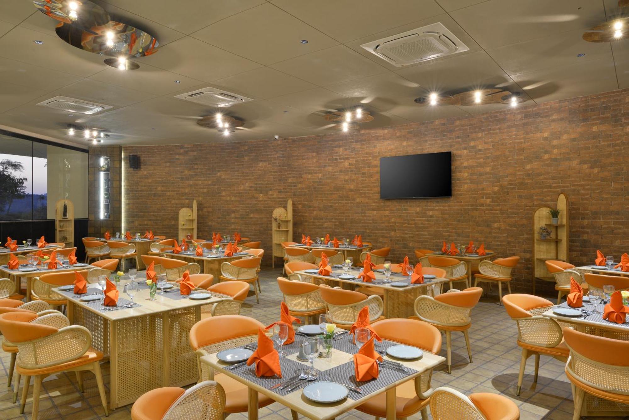 Urbane By Treat Daman Hotel Екстериор снимка