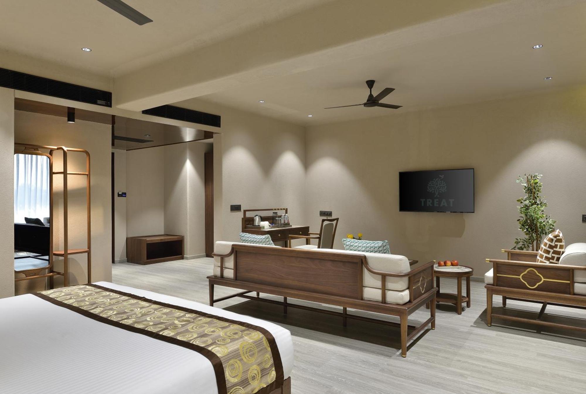 Urbane By Treat Daman Hotel Екстериор снимка