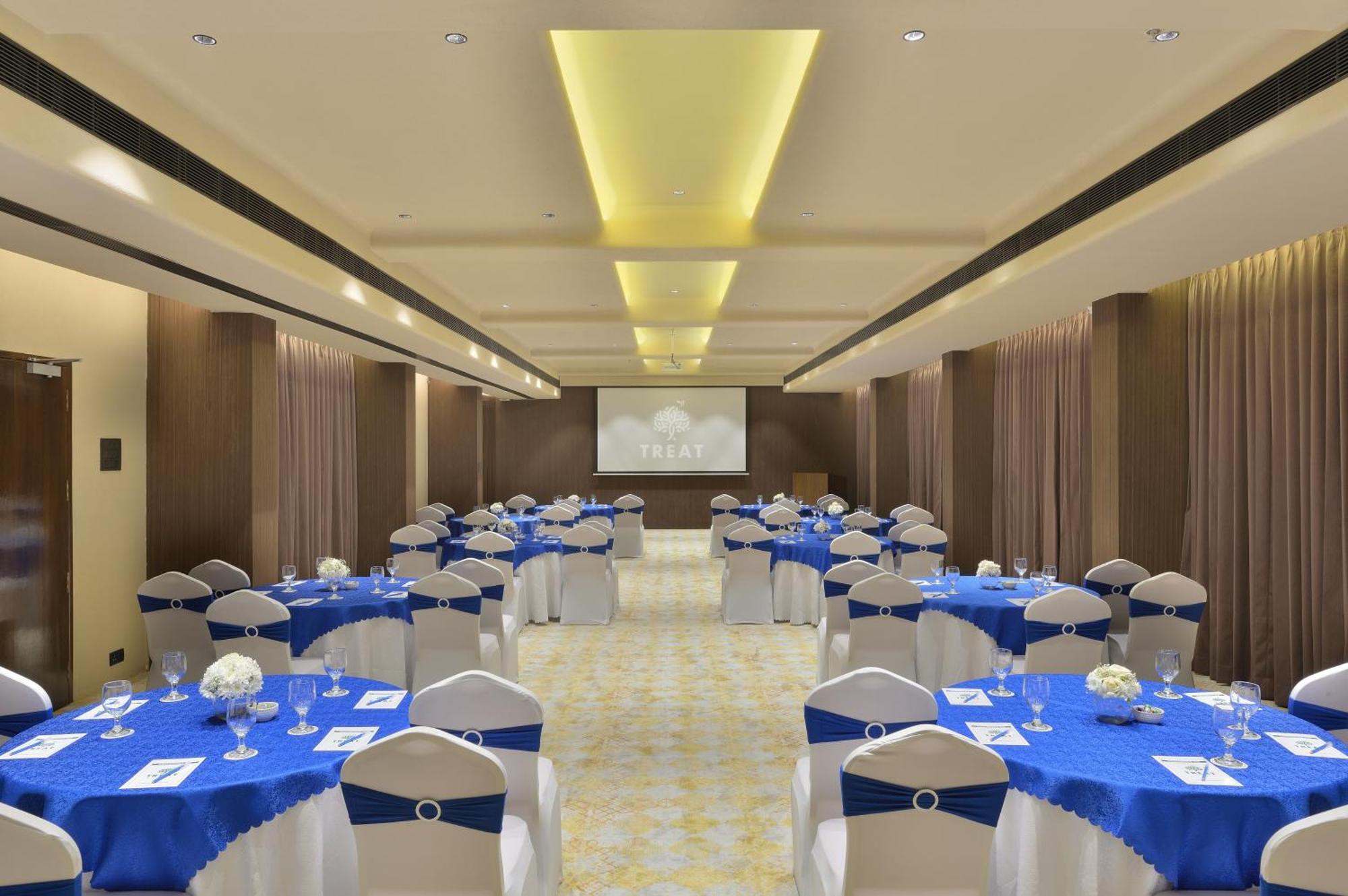 Urbane By Treat Daman Hotel Екстериор снимка